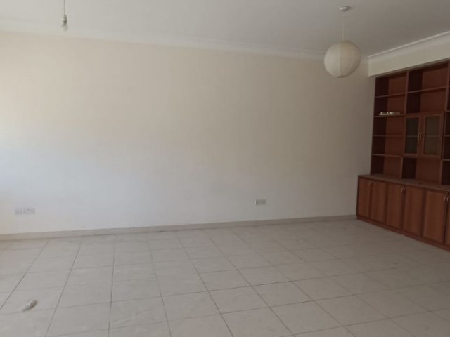 1+1 FLAT FOR RENT IN KYRENIA WITH OFFICE PERMIT