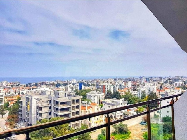 Girne Merkez'de Lüks 3+1 Satılık Daire