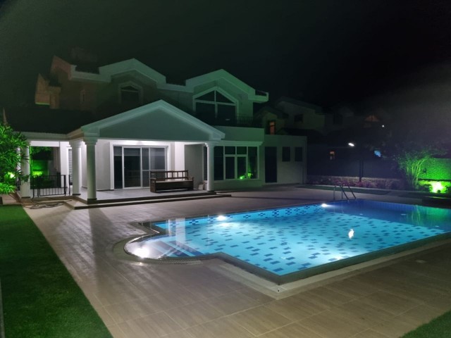 Luxus 3+1 Villa Zu Vermieten In Kyrenia Catalkoy ** 