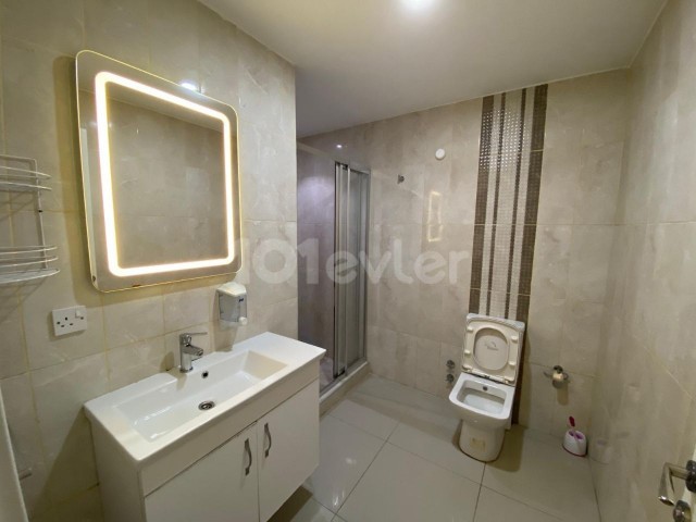 Luxury 3+1 Apartment in girne center for rent 