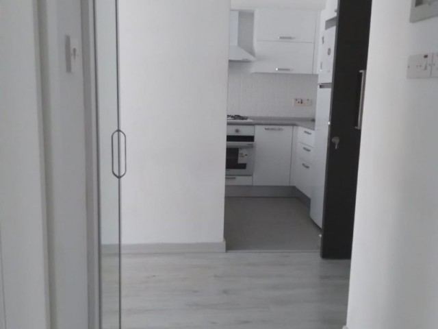 Luxus 1+1 Wohnung Zu Vermieten In Kyrenia Zentrum ** 