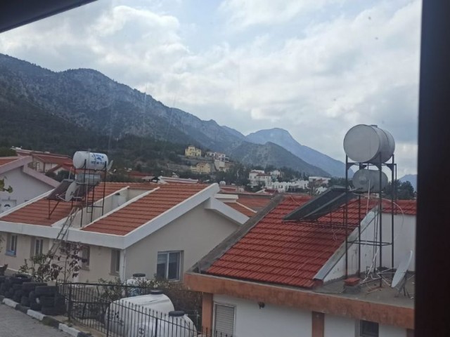 2+1 Einfamilienhaus In Kyrenia Chatalköy Zu Verkaufen ** 