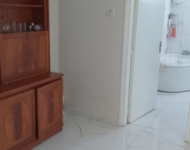 Girne Lapta'da 2+1 ve 1+1 Güzel Bahçeli Kiralık müstakil ev 