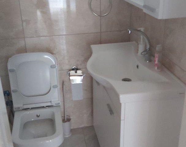 Girne Lapta'da 2+1 ve 1+1 Güzel Bahçeli Kiralık müstakil ev 