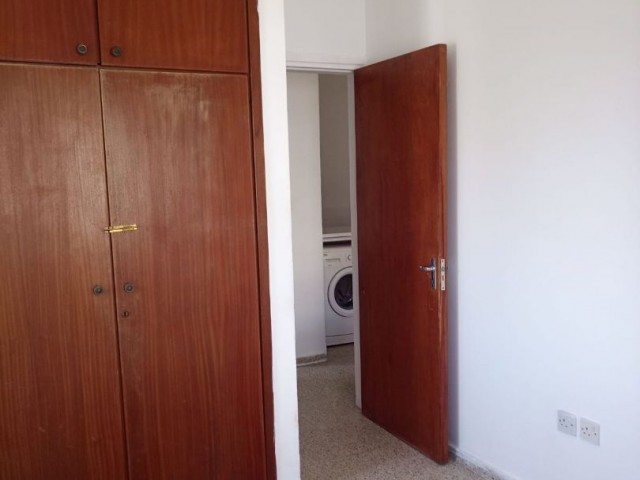 MAĞUSA MERKEZ'DE SATILIK 2+1 SATILIK DAİRE