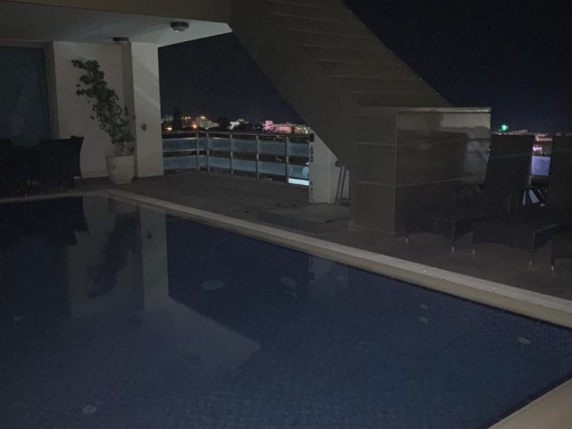 2+1 WOHNUNG ZUR TÄGLICHEN MIETE MIT POOL IN KYRENIA ZENTRUM ** 