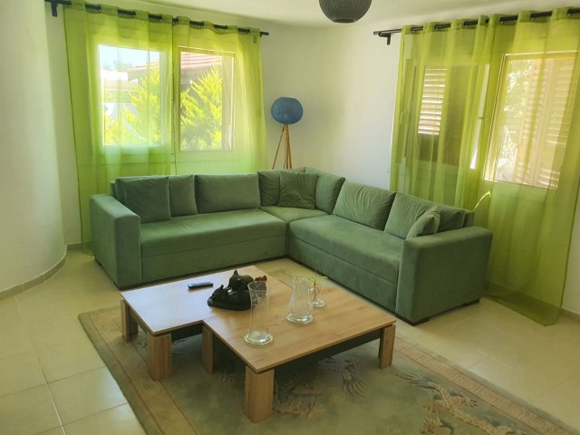 7-ZIMMER-VILLA MIT GARTEN IN ZYPERN KYRENIA KARAOGLANOGLU ** 