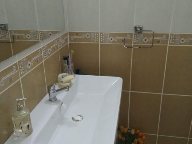 GİRNE LAPTA 'DA LÜX 3+1  2.BANYO  HAVUZLU KİRALIK DAİRE