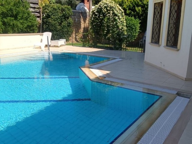 Zypern Kyrenia Bellapais 4+1 Pavillon Zur Miete Mit Geschlossener Garage Mit Privatem Pool ** 