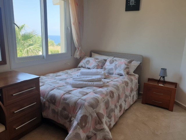 KYRENIA LAPTA IS ALSO CLOSE TO THE SEA LUX 4. ONE BEDROOM AND 5.THE BATHROOM IS RENTED DAILY IN VILA ** 