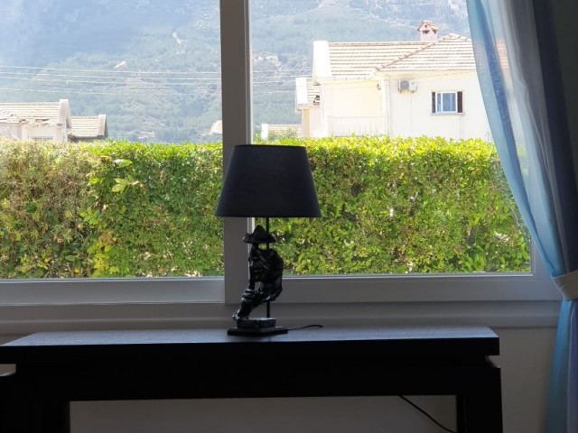 KYRENIA LAPTA IS ALSO CLOSE TO THE SEA LUX 4. ONE BEDROOM AND 5.THE BATHROOM IS RENTED DAILY IN VILA ** 