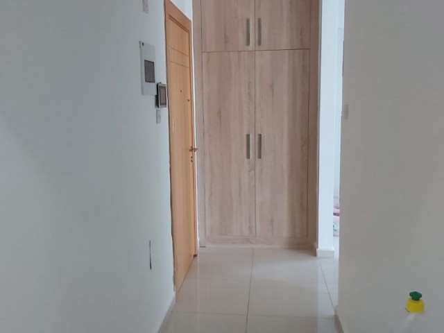 KIBRIS GİRNEDE 2+1 KİRALIK EŞYALI DAİRE