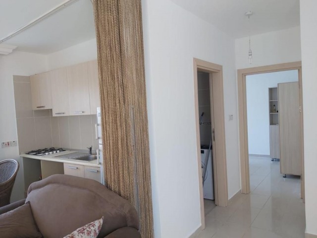 KYRENIA ZENTRUM DE1+1 WOHNUNG ZU VERKAUFEN ** 