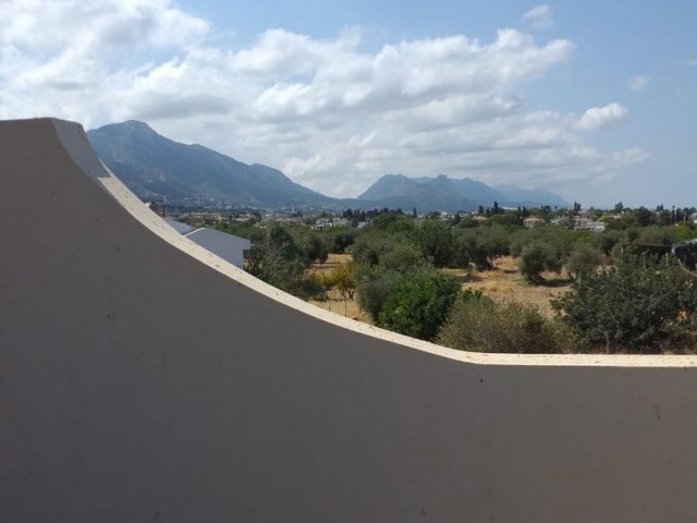 3 + 1 VILLA FOR SALE IN KYRENIA CATALKOY (670 M2) LAND ** 