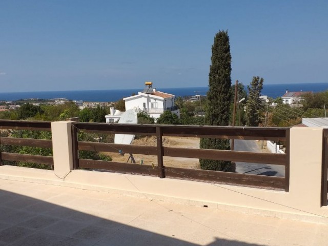 3 + 1 VILLA FOR SALE IN KYRENIA CATALKOY (670 M2) LAND ** 