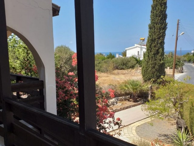 3 + 1 VILLA FOR SALE IN KYRENIA CATALKOY (670 M2) LAND ** 