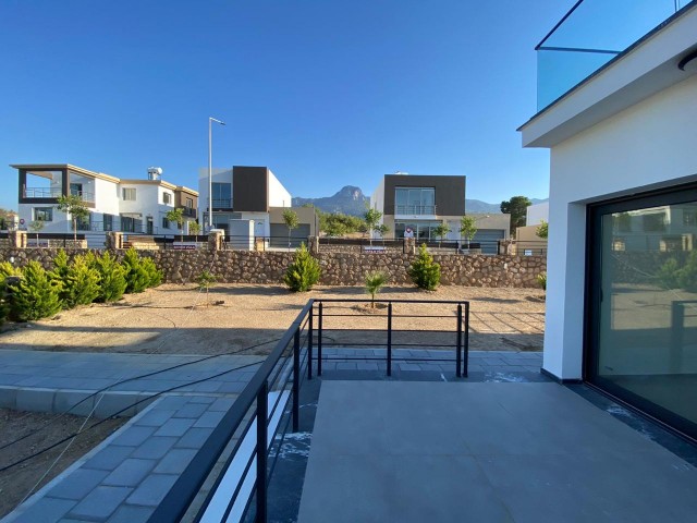 3 + 1 DUPLEX VILLA IN KYRENIA ÇATALKÖY REGION ** 