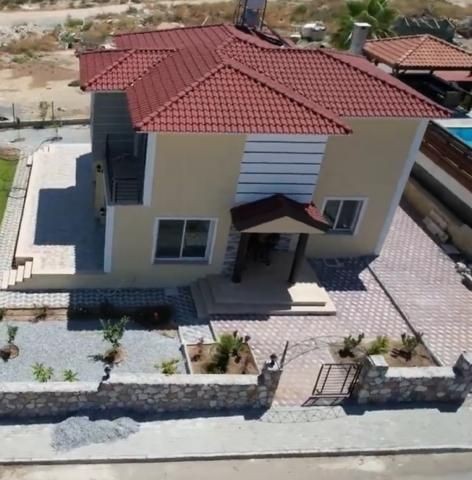 4+1 VILLA MIT BERG-UND MEERBLICK IN KYRENIA CHATALKÖY ** 