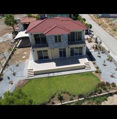 4+1 VILLA MIT BERG-UND MEERBLICK IN KYRENIA CHATALKÖY ** 