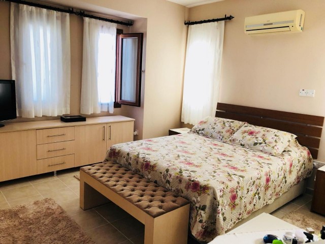 3 + 1 MÖBLIERTE VILLA IN KYRENIA ESENTEPE ** 