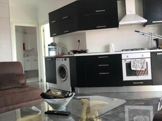 IN KYRENIA KARAOGLANOGLU N DA LU LLOGARA PENTHOUSE 1 + 1 WOHNUNG ZU VERKAUFEN ** 