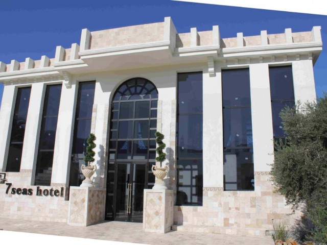 TOLLES HOTEL AUF KYRENIA CHATALKÖY HAUPTSTRAßE ZU VERKAUFEN ** 