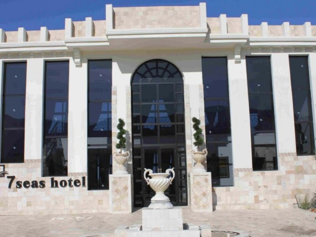 TOLLES HOTEL AUF KYRENIA CHATALKÖY HAUPTSTRAßE ZU VERKAUFEN ** 