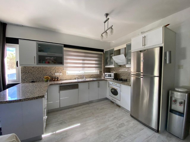 KARAOGLANOGLU 2 + 1 FURNISHED APARTMENT IN KYRENIA READY TO MOVE ** 