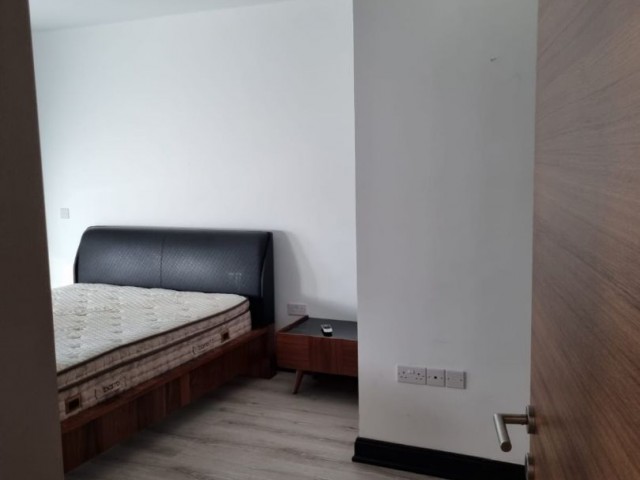 GİRNE MERKEZ'DE LUX 2+1 BÜYÜK BALKON KİRALIK DAİRE