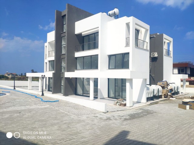 LUXURY 1 + 1 POOL APARTMENT FOR RENT IN KYRENIA KARAOGLANOGLU ** 