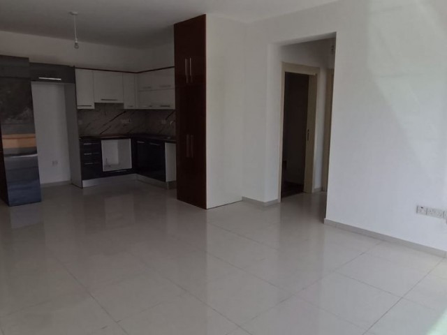 2+1 TÜRKISCHE KOKANLI ZERO RESIDENCE WOHNUNG IM ZENTRUM VON KYRENIA ** 