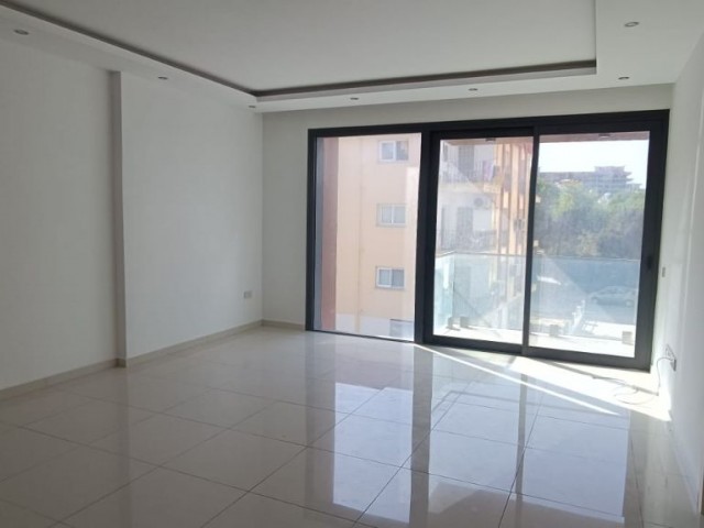 GİRNE  YENİ LİMAN BÖLGESİNDE 2+1 SIFIR SATILIK DAİRE