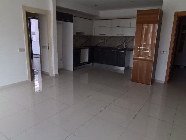 GİRNE  YENİ LİMAN BÖLGESİNDE 2+1 SIFIR SATILIK DAİRE