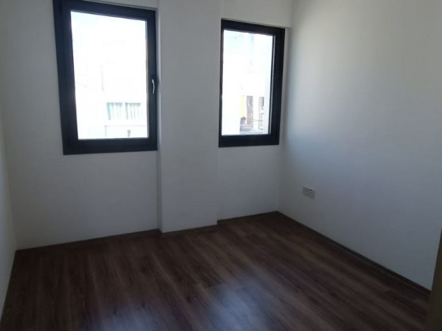 GİRNE YENİ LİMAN BÖLGESİNDE 3+1 LUX SATILIK DAİRE