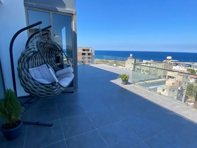 2 + 1 LU LLOGARA PENTHOUSE APARTMENT MIT VOLLEM MEERBLICK IN KYRENIA YENI IMAN ** 