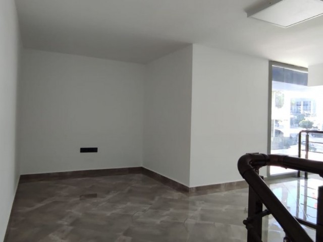 GİRNE MERKEZ'DE  60 M2 DÜKKAN KİRALIK DAİRE