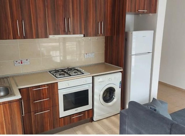 GİRNE MERKEZ'DE LUX 1+1 PENTHOUSE KİRALIK DAİRE