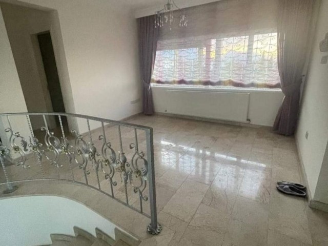 4+1 MÖBLIERTE VILLA ZUM VERKAUF MIT PRIVATEM POOL IN KYRENIA, ÇATALKÖY