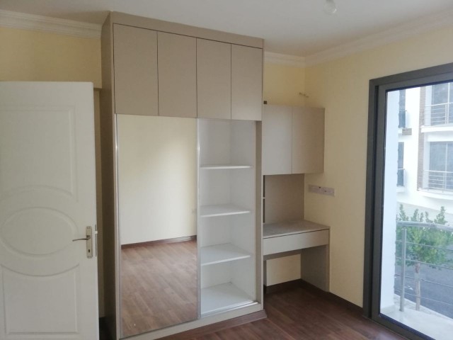 2+1 85m2 WOHNUNG IN ALSANCAK, KYRENIA