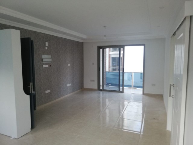 2+1 85m2 APARTMENT IN ALSANCAK, KYRENIA