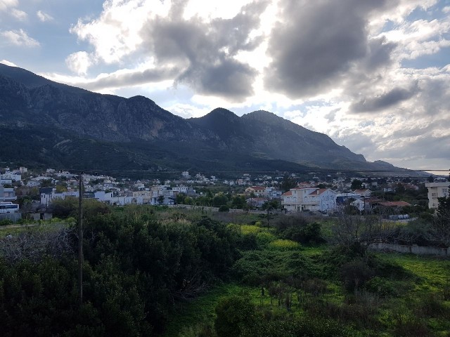 2+1 85m2 WOHNUNG ZUM VERKAUF IN KYRENIA LAPTA