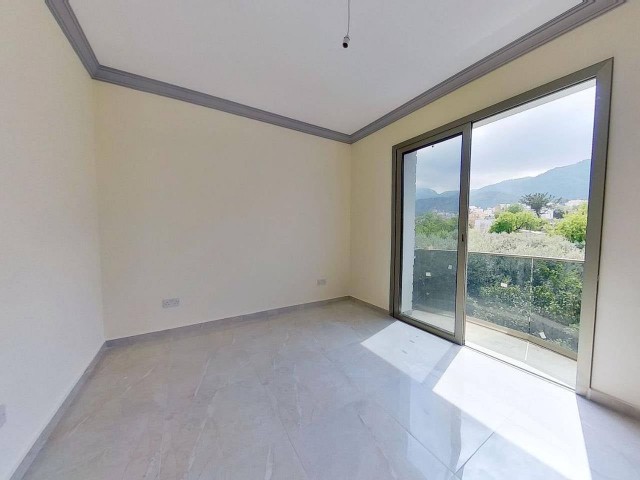 2+1 85m2 FLAT FOR SALE IN KYRENIA LAPTA