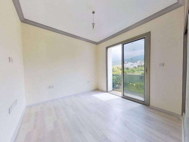 2+1 85m2 FLAT FOR SALE IN KYRENIA LAPTA