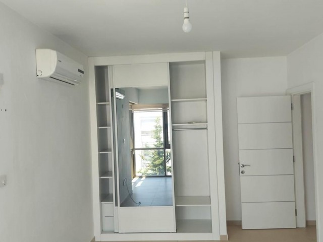 GİRNE MERKEZ'DE  3+1 SATILIK EŞYALI DAİRE