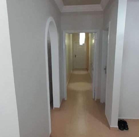 GİRNE MERKEZDE YATIRIMLIK 3+1 130m2 SATILIK DAİRE