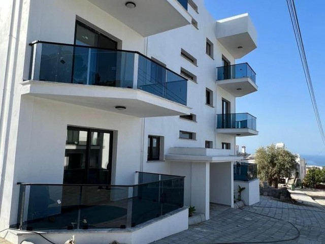 Girne Alsancak Lüks  3+1  Satilik Daire