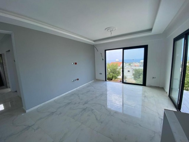 Girne Alsancak Lüks  3+1  Satilik Daire