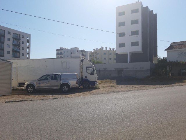 A CORNER PLOT OF 595 SQUARE METERS, WITH A TURKISH COB, IN A VERY GOOD LOCATION, SUITABLE FOR THE CONSTRUCTION OF APARTMENTS IN MITRELI Dec NICOSIA ** 