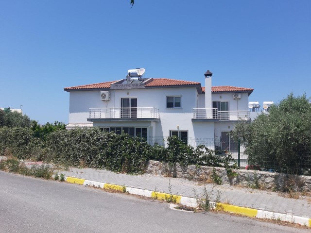 A DETACHED DUPLEX VILLA WITH AN EQUIVALENT COB, FIREPLACE, BARBECUE, GARDEN WITH AN INDOOR AREA OF 4 + 1, 290 SQUARE METERS ON A CORNER PLOT OF 600 SQUARE METERS WITH A FACADE Decking OUT ON BOTH SIDES, IN A VERY GOOD LOCATION IN KYRENIA ** 