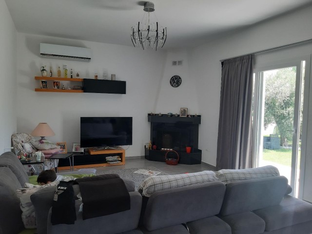 A DETACHED DUPLEX VILLA WITH AN EQUIVALENT COB, FIREPLACE, BARBECUE, GARDEN WITH AN INDOOR AREA OF 4 + 1, 290 SQUARE METERS ON A CORNER PLOT OF 600 SQUARE METERS WITH A FACADE Decking OUT ON BOTH SIDES, IN A VERY GOOD LOCATION IN KYRENIA ** 